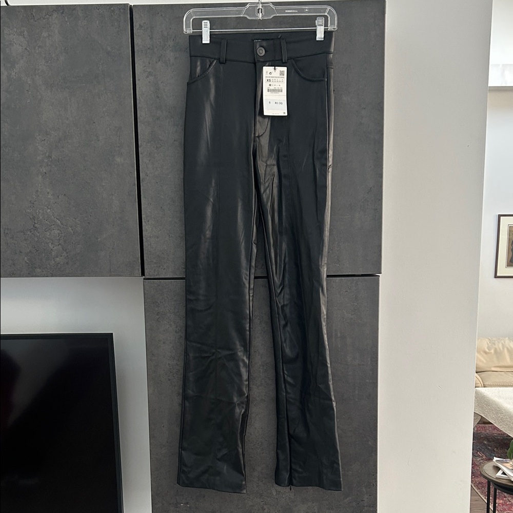 Zara Faux Leather Pants NWT Sz XS zipper fly stitch detail high rise black flare - Picture 3 of 9